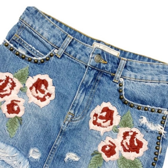 Free People Wild Rose Embroidered Jean Denim Skirt Size 25 - Picture 5 of 8